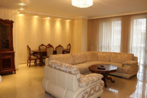  Vere Side Apartment  Тбилиси